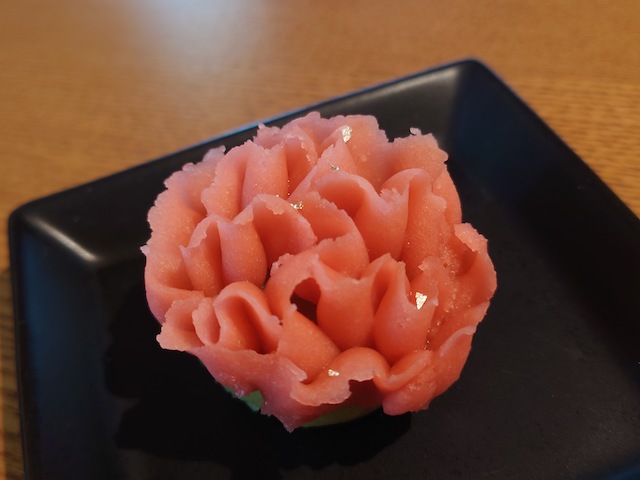 カーネーションの練り切り